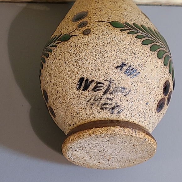 Mexican Hand Painted Vase - Picture 6 of 8